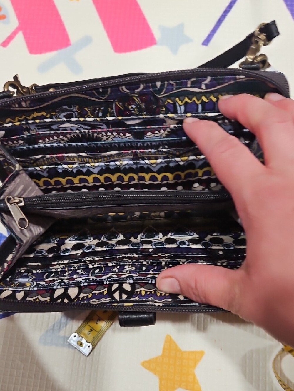 Sakroots Black and Multicolor Patterned Crossbody Wallet - Picture 6 of 10